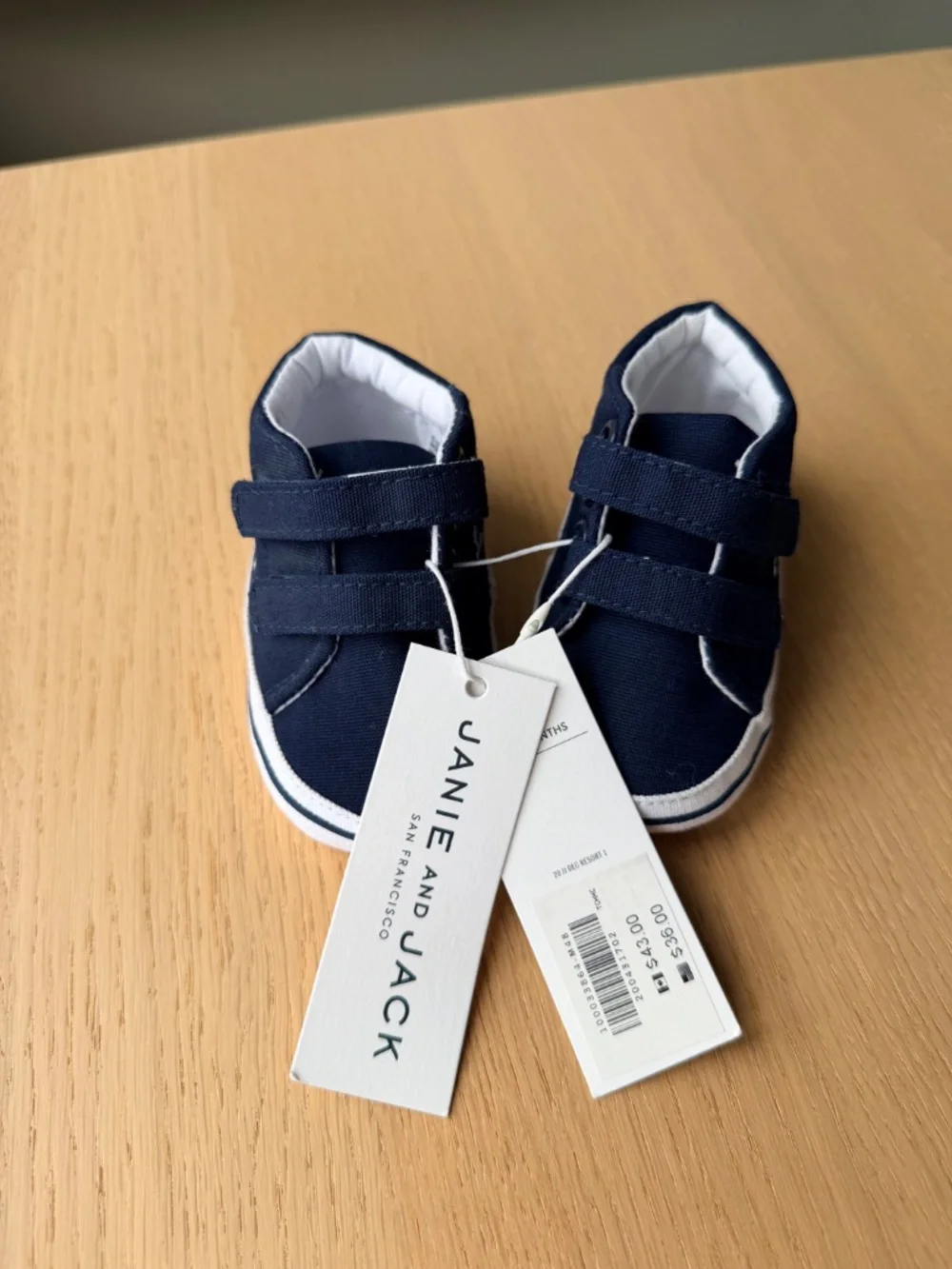 Janie And Jack- Navy blue baby crib shoes 6-12 months